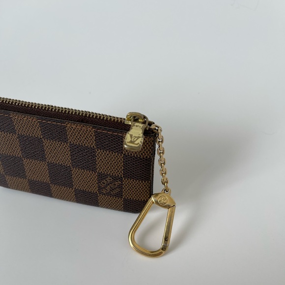 Louis Vuitton Damier Ebene key pouch - Picture 2 of 13